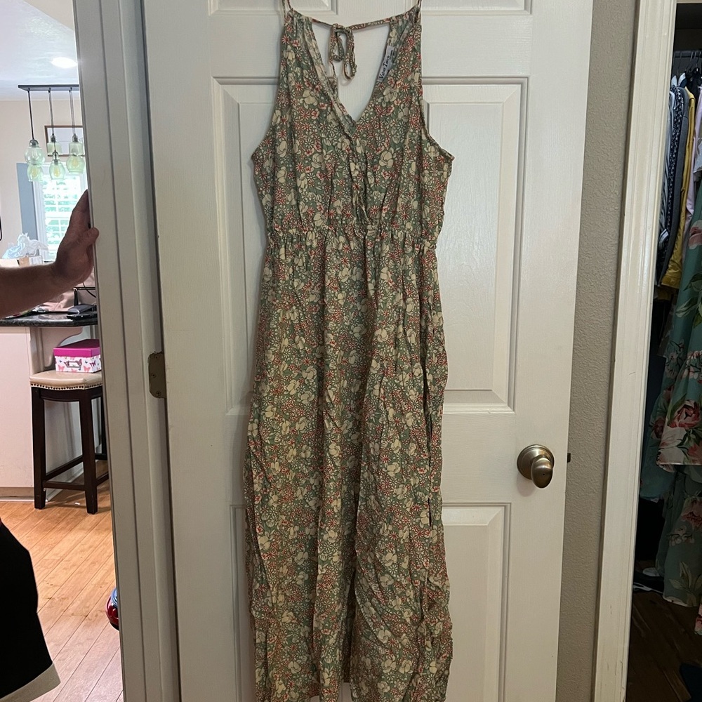 Velvet torch floral print open back